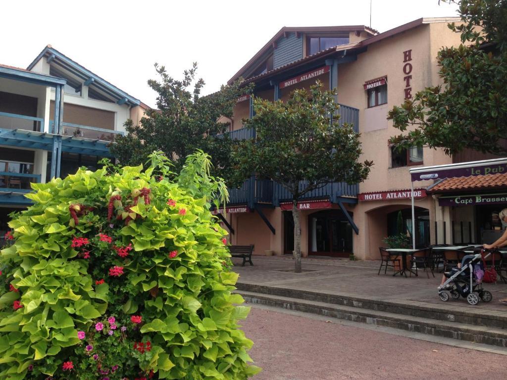 Hotel Atlantide Biscarrosse Kültér fotó