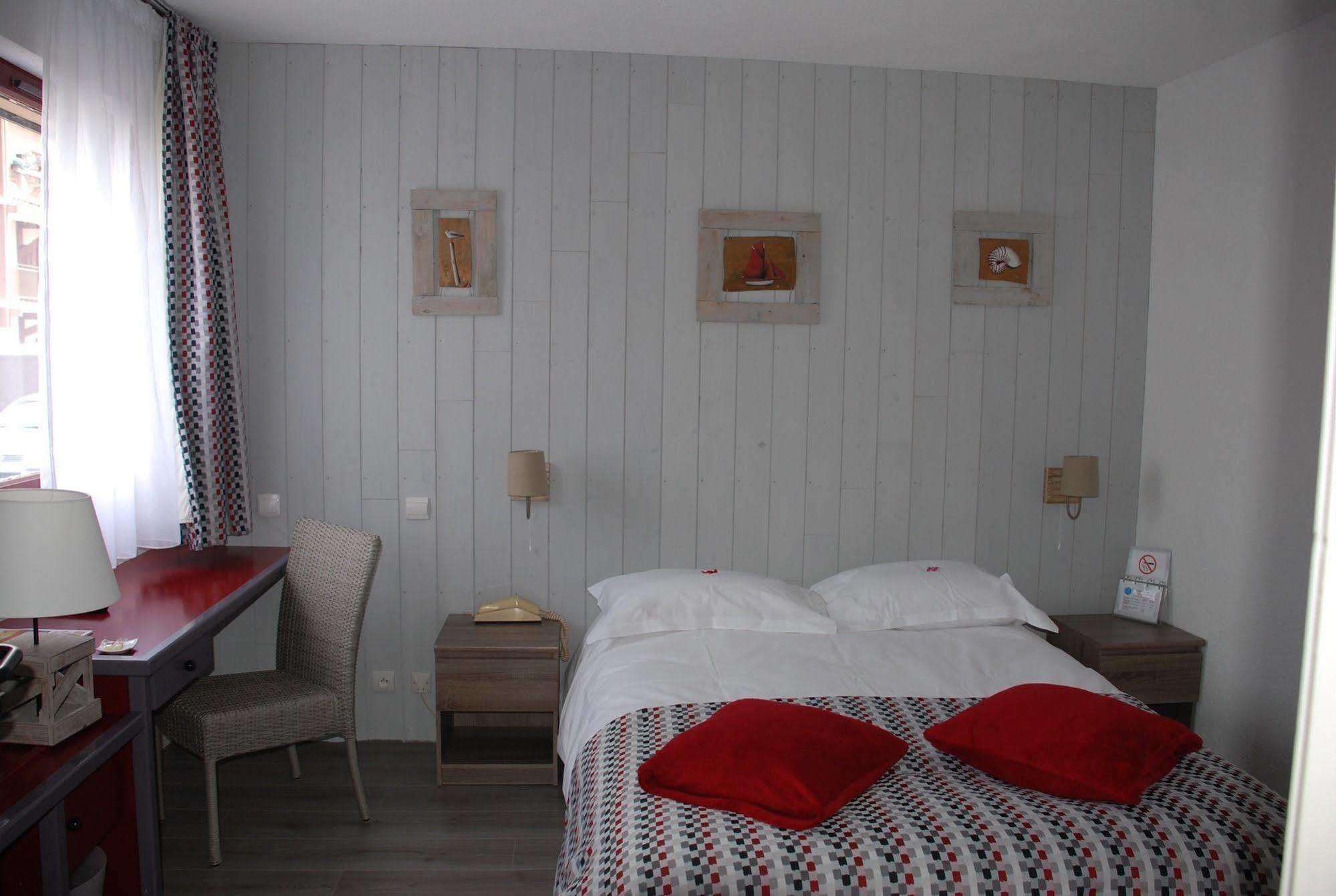 Hotel Atlantide Biscarrosse Kültér fotó