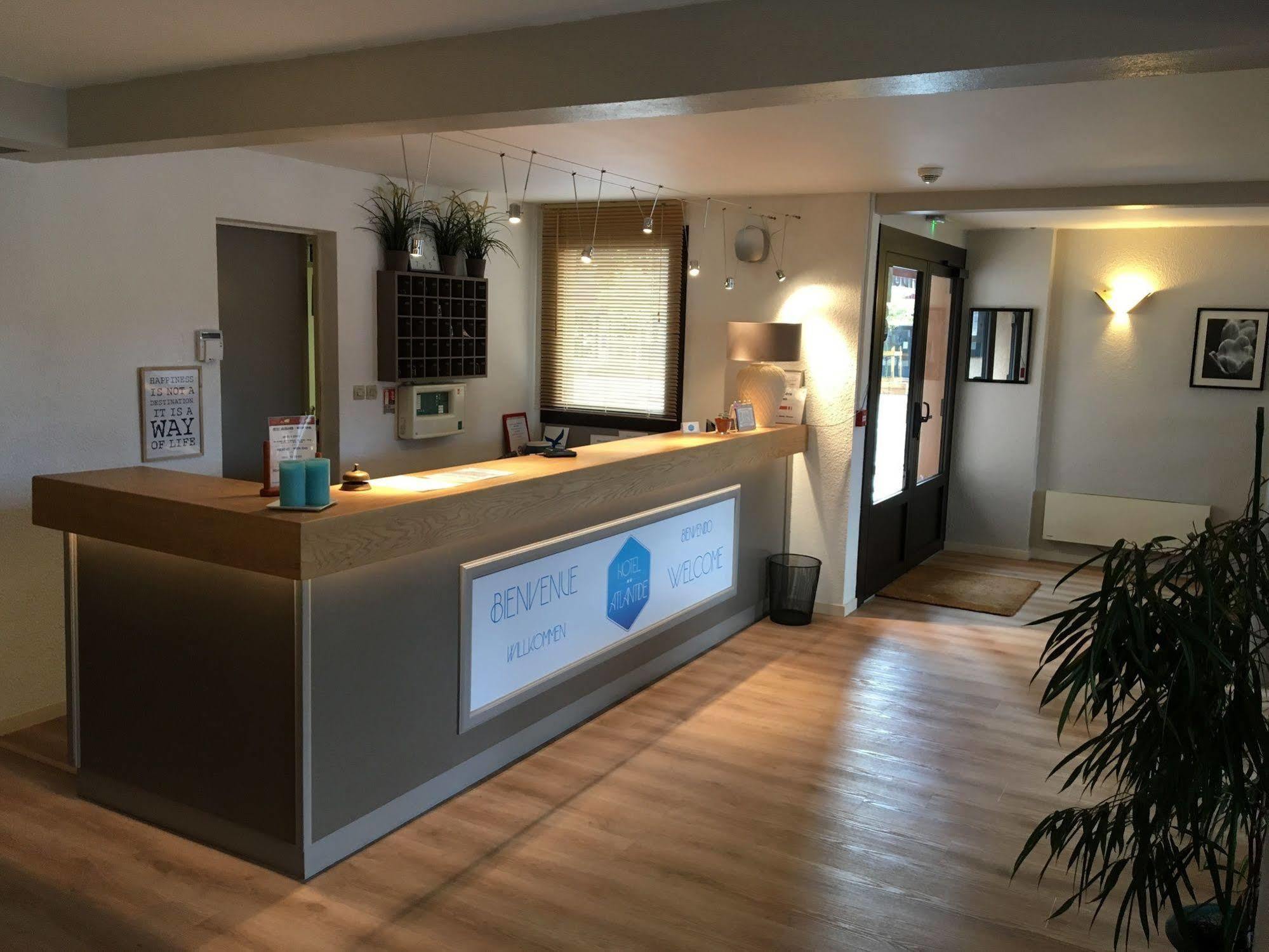 Hotel Atlantide Biscarrosse Kültér fotó