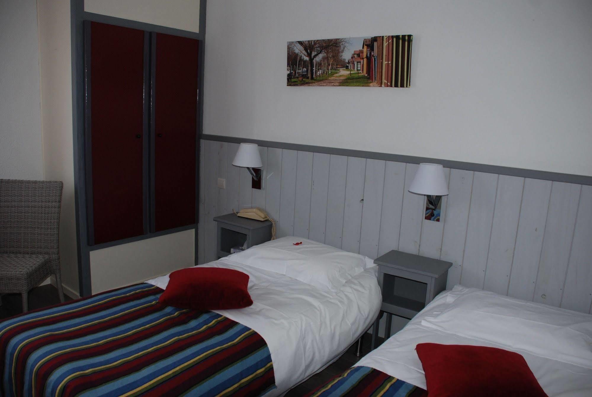 Hotel Atlantide Biscarrosse Kültér fotó